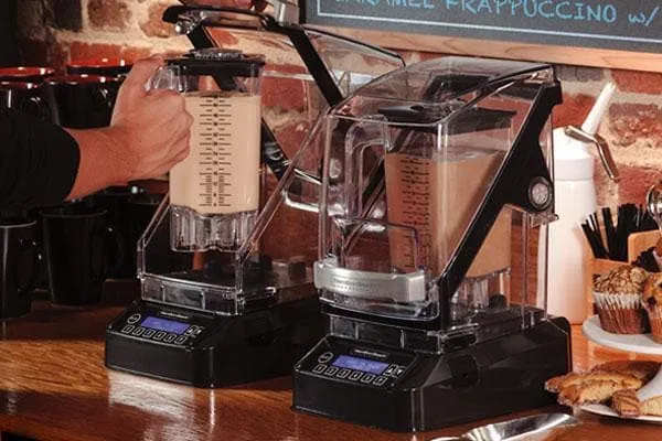 Hamilton Beach HBH750 The Eclipse Commercial Blender with Programmable Controls & Sound Enclosure – 48 Oz/1.4L Capacity, 3 HP