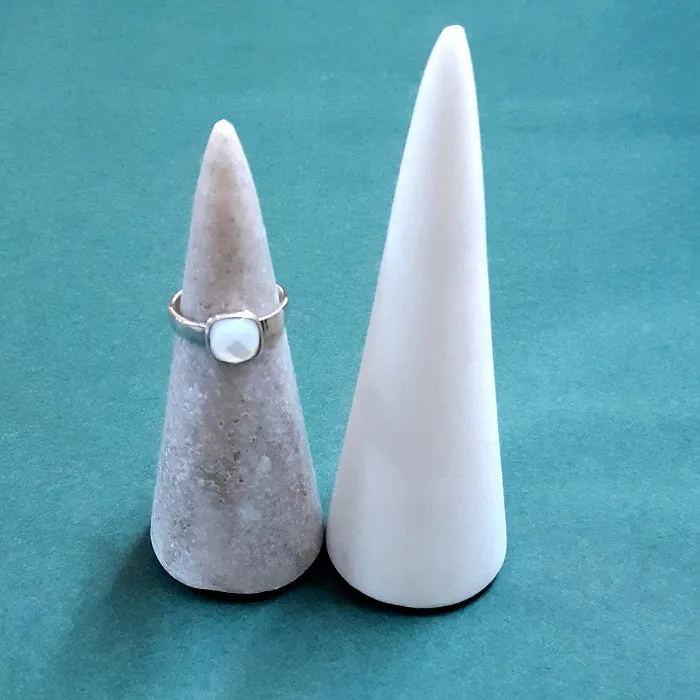 MARBLE RING HOLDERS SET OF 2