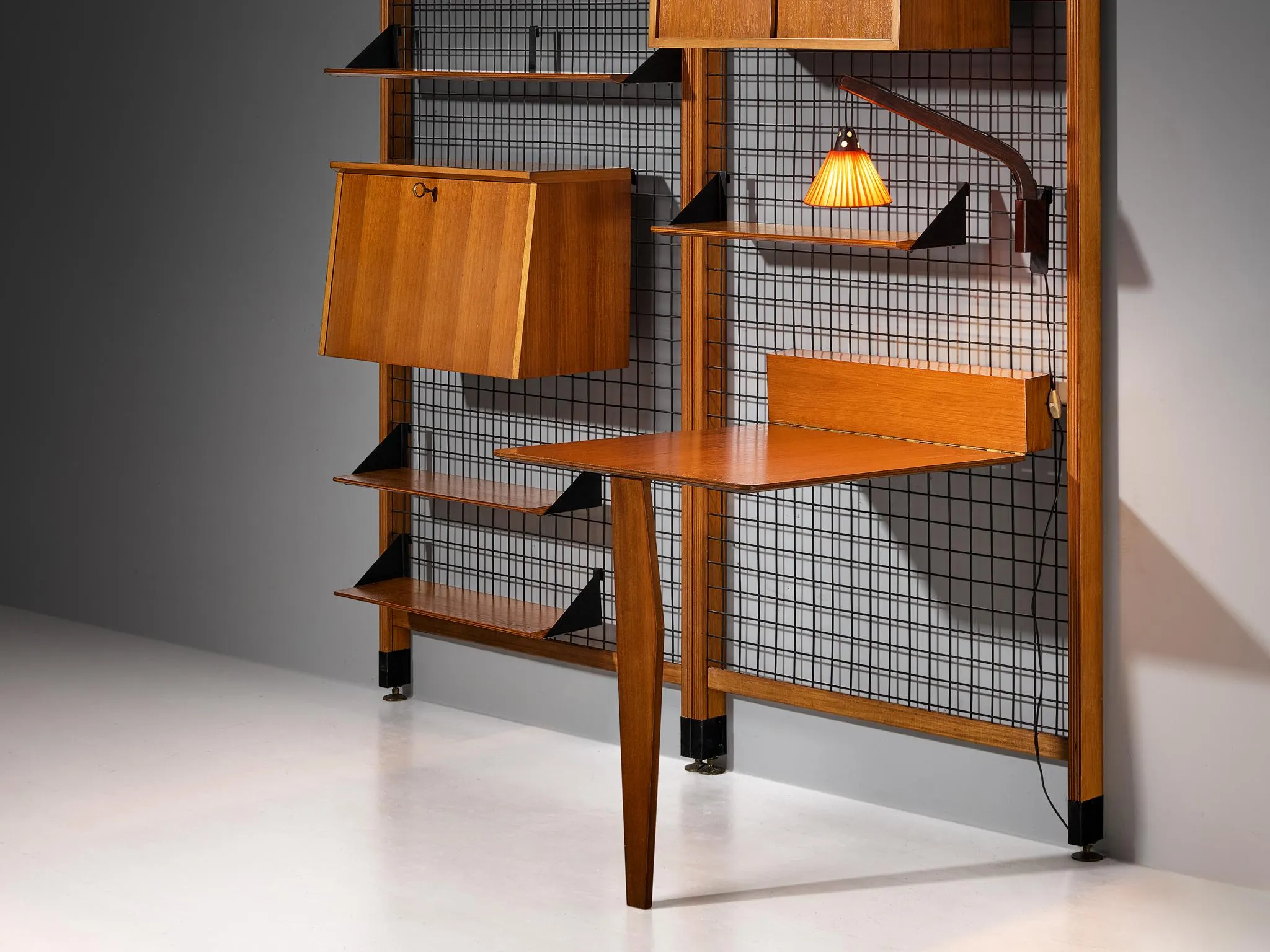 Mid-Century Modern Italian Adjustable Wall Unit with Shelves and Cabinets