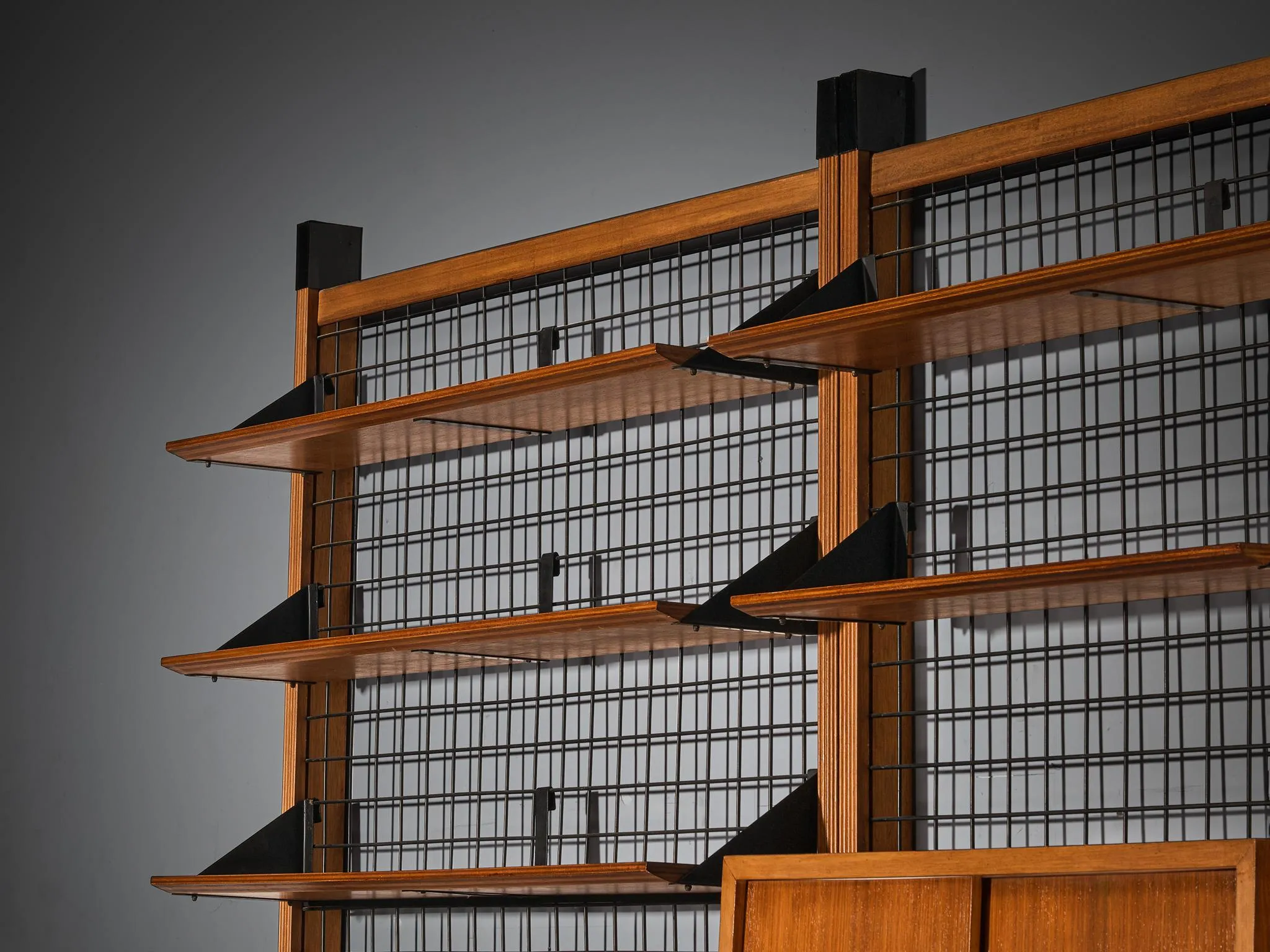 Mid-Century Modern Italian Adjustable Wall Unit with Shelves and Cabinets
